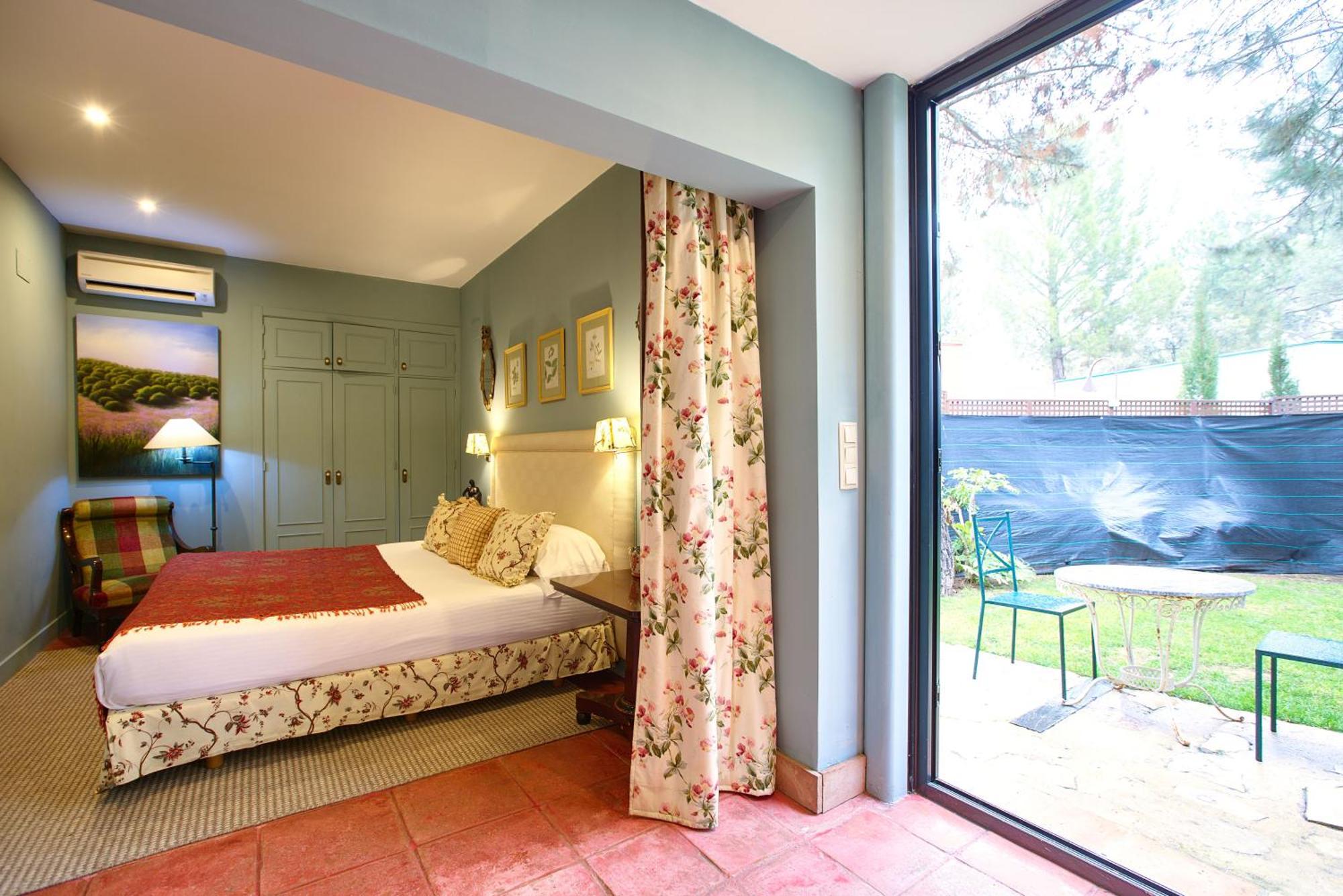 Hotel Boutique Pinar เกว็งกา ภายนอก รูปภาพ